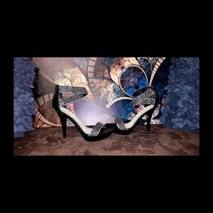 Bertinni, Black & White, size 11